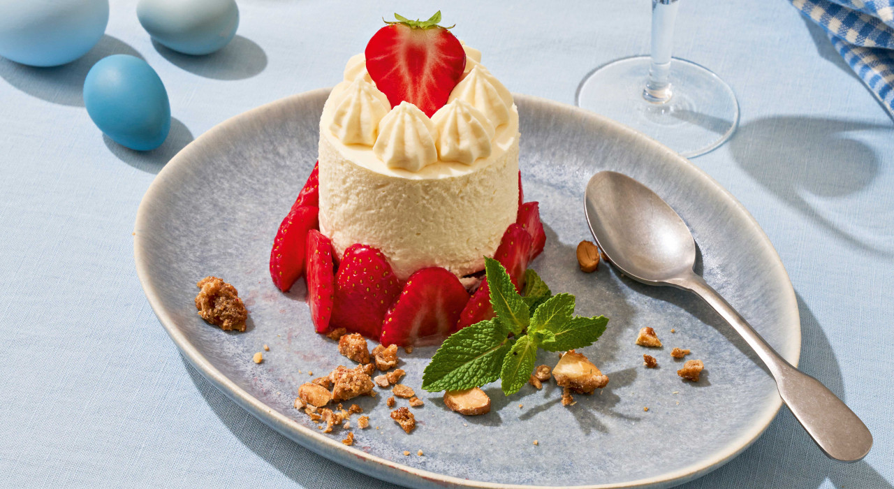 Schokoladen-Eierlikör-Dessert mit gerösteten Mandeln