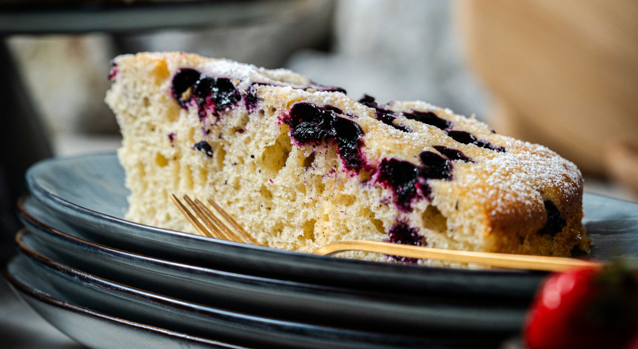 Buttermilchkuchen mit Obst