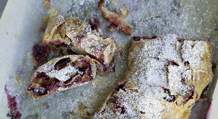 Zwetschkenstrudel