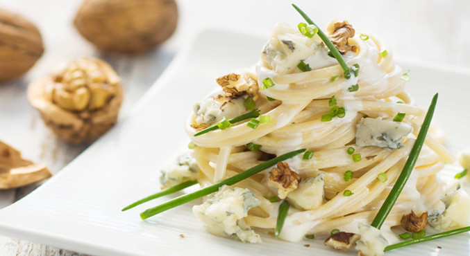 Spaghetti mit Gorgonzola Nuss Sauce