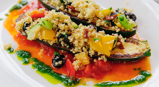 Gefüllte Zucchini