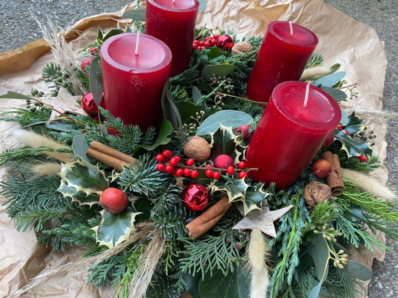 Abbildung: Adventkränze